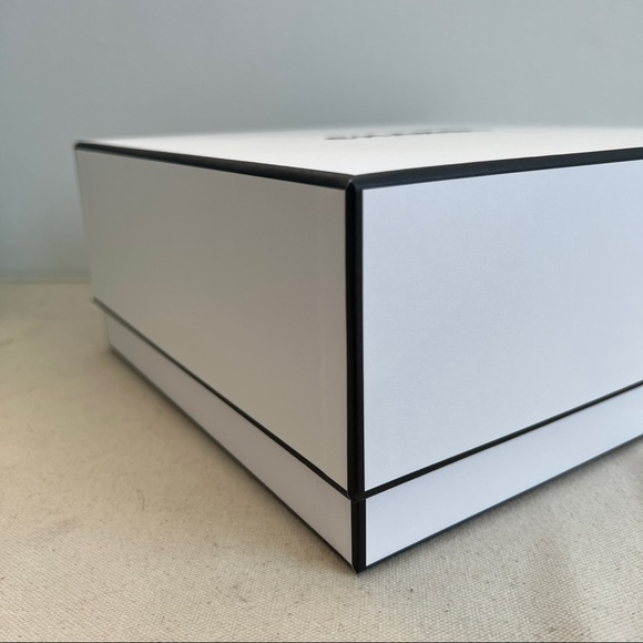 BRAND NEW Empty Chanel Gift Box - Picture 4 of 8